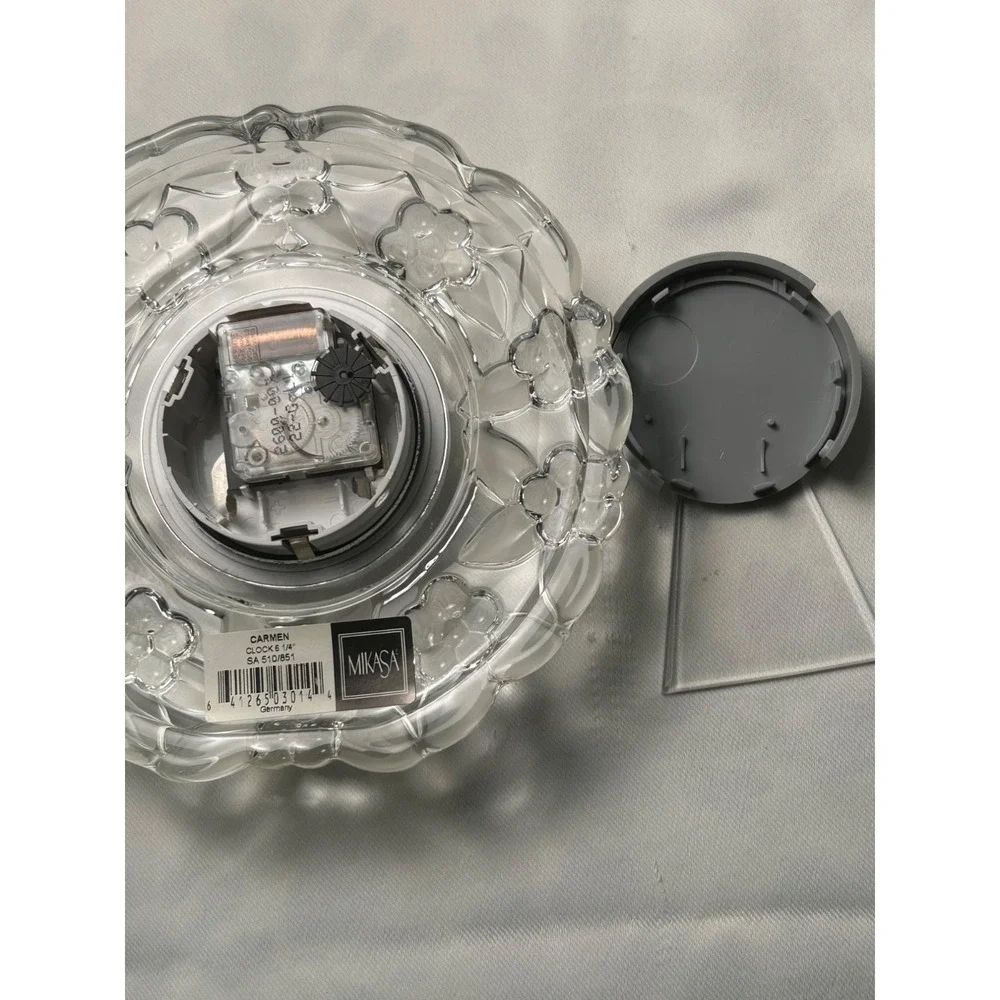 Mikasa‎ Carmen Crystal Floral Desk Clock 6 1/4